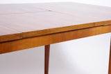 Eettafel Jindrich Halabala