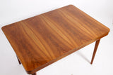 Eettafel Jindrich Halabala