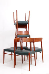 Set van 6 Eetkamerstoelen van Henning Kjaernulf