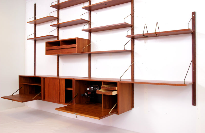Wall system Poul Cadovius
