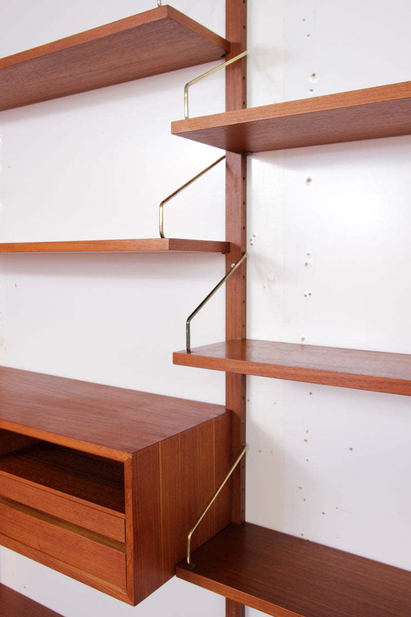 Wall system Poul Cadovius