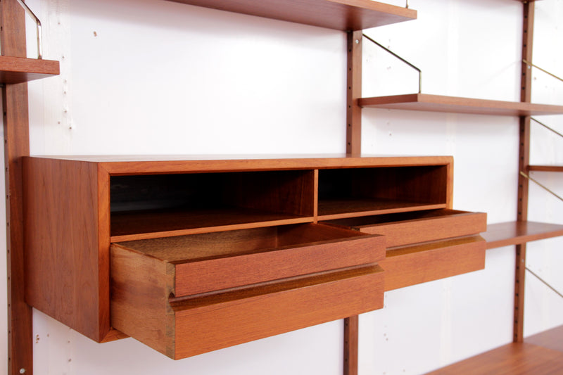 Wall system Poul Cadovius