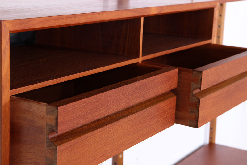 Wandsysteem Poul Cadovius