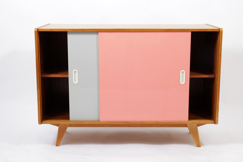 Dressoir Jiri Jiroutek