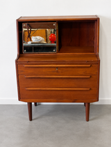 Vintage deens designs secretaire met spiegel van Olholm furniture, jaren '60